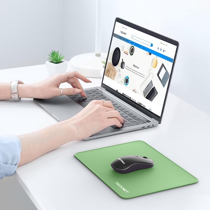 TECKNET Mouse Pad with Anti-fray Stitching, Waterproof Surface & Non-Slip Rubber Base with Stitched Edges Gaming Mouse Mat for Laptop,Compatible with Laser and Optical Mice - LT.Green