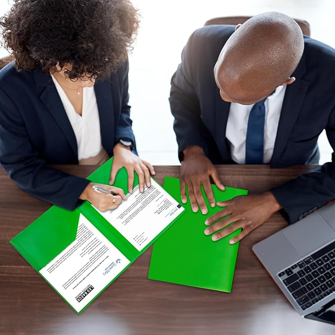 12-Pack Plastic Folders with Pockets,2-Pocket Poly Folders Holds 8-1/2" x 11" Paper for School/Office/Home, Green