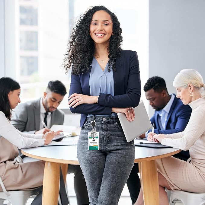 Will Well ID Badge Holders with Clip and Keyring - Vertical Clear Plastic 2.52" x 3.58" Sleeves Fit Up to 3 Cards - Retractable 24" UHMWPE Fiber Pull Cords for Easy Access - 2-Pack, Black Reels