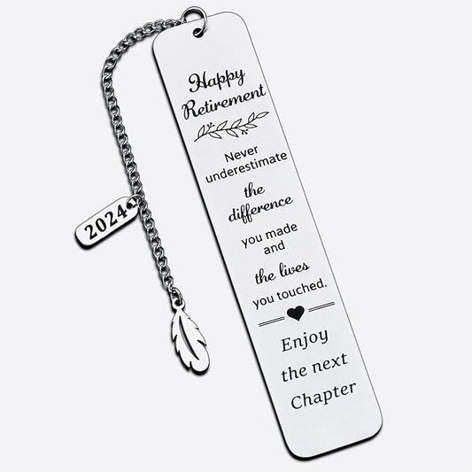 Retirement Gifts for Women Men, 2024 Best Retirement Gifts for Mom Grandmom Friends Teacher, Retired Gifts for Women, Happy Retirement Enjoy The Next Chapter Bookmark Christams Gifts for Men