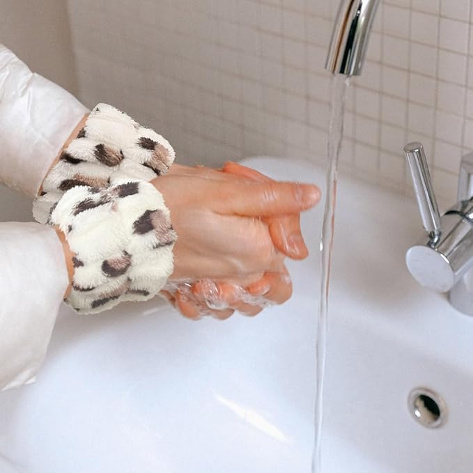 2 Pairs Wrist Washband for Women Washing Face, Wrist Spa Washband Absorbent Wristbands, Prevent Liquids from Spilling Down Your Arms