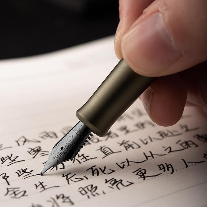 Hongdian M2 Black Forest Mini Fountain Pen, Fine Soft Nib & Sleek Shape Aluminium Short Pocket Travel Pen (Caramel Brown)