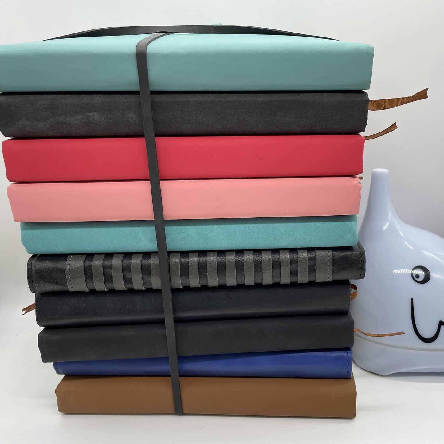 ﻿AMUU Rubber Bands Trash Can rubber bands 50 Pack 8inch Big Large Garbage Can Rubber Bands Elastic Rubber Bands for Office Supplies File Folders Box Books gifts Notebook 5 Colors