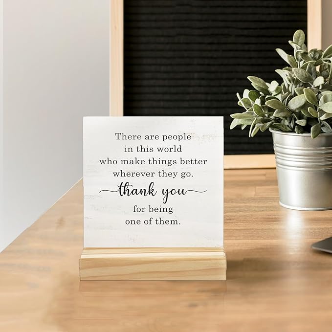 Inspirational Desk Decor, Thank You Wooden Plaque Sign Desk Decor with Wooden Stand for Home Office Bedroom Decor, Birthday Thanksgiving Appreciation Gifts for Family Friend Coworker Teacher