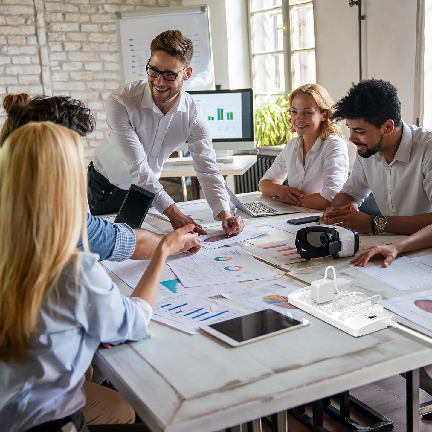 QINLIANF Surge Protector Power Strip - 10Ft Flat Plug Heavy Duty Extension Cord with 24 Outlets and 4 USB Ports(2 USB-C Ports), 1875W/15A, 4100J, for Home, Office, Dorm, ETL Listed, White