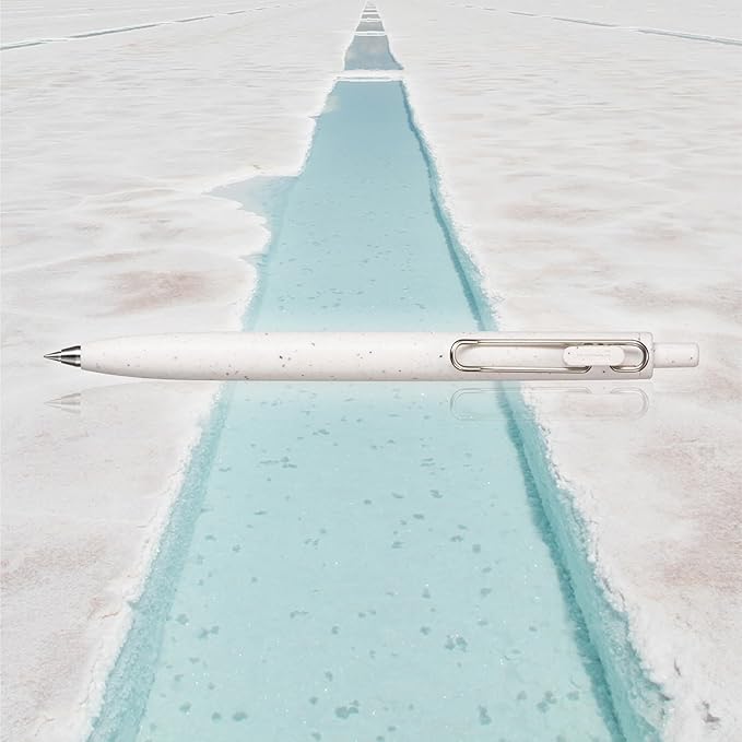 Mitsubishi Pencil UMNSFT38D.1 Gel Ballpoint Pen Uni-Ball One F 0.38 D White