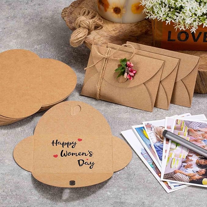Primbeeks 100 Pcs Premium Gift Card Envelopes, 4 x 2.8 inch Gift Card Holders, Mini Seed Kraft Paper Cute Envelopes with Heart Clasp for Gift Cards, Weddings Favors, Party Favors