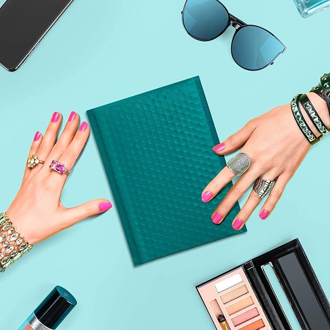 Fuxury Bubble Mailer 6x10 Inch Bubble Mailers 50 Pack Thick Padded Envelopes Usable Size 6x9" Water Resistant Mailers Shipping Envelopes for Small Business Mailing,Bulk Forest Green #0