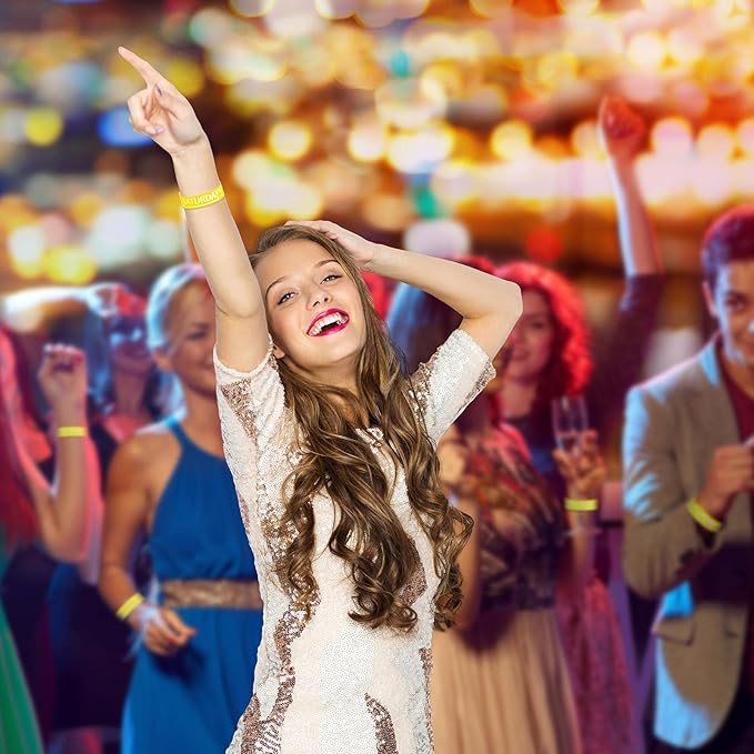 Henoyso 600 Pcs Saturday Paper Wristbands Event Wristbands Paper Bracelets Wristbands Numbered Waterproof Party Wristbands for Events Day of The Week(Yellow)