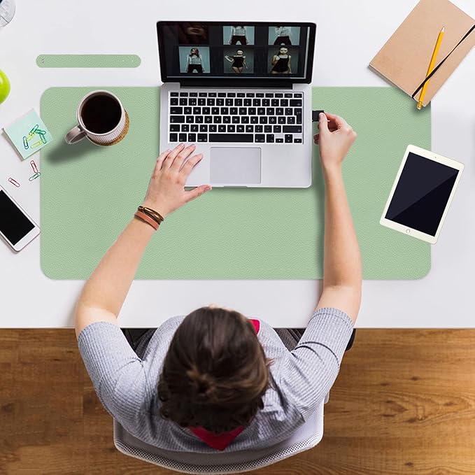 ‎Boutilon Leather Desk Pad 35"x 17" Non-Slip Mouse Pad,Office Desk Mat,Waterprooft PU Leather Desk Blotter,Desk Pad Protector,Desk Writing Pad for Home Office Decor (L-Green,35"x 17")