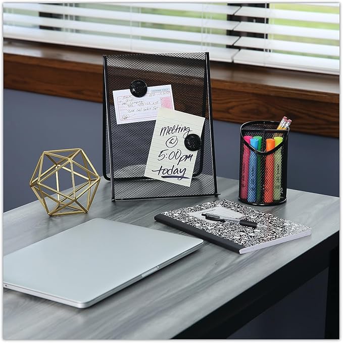 Universal UNV15530 1 mm Comfort Grip Retractable Ballpoint Pens - Medium, Black (1 Dozen)