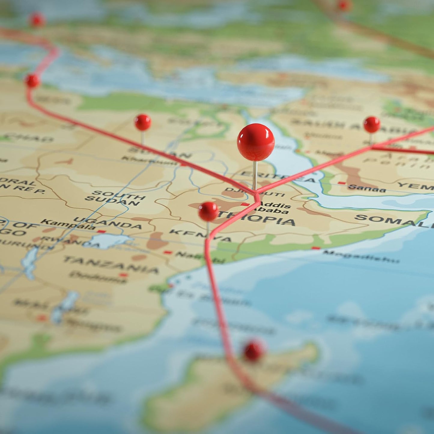 uxcell 800 Pcs Push Pins, Map Thumb Tacks 4mm Round Head Decorative Push Pins for Bulletin Board Home Office Travel Wall DIY Crafts Map Photo, Gold