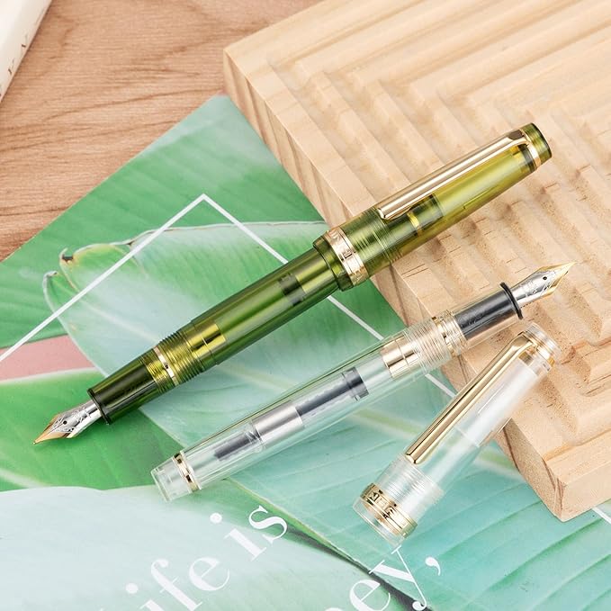 Jinhao 82 Acrylic Fountain Pen, Iridium Bent Nib with Ink Converter, Transparent Olive Green Classic Design Calligraphy Pen (Gold Trim)