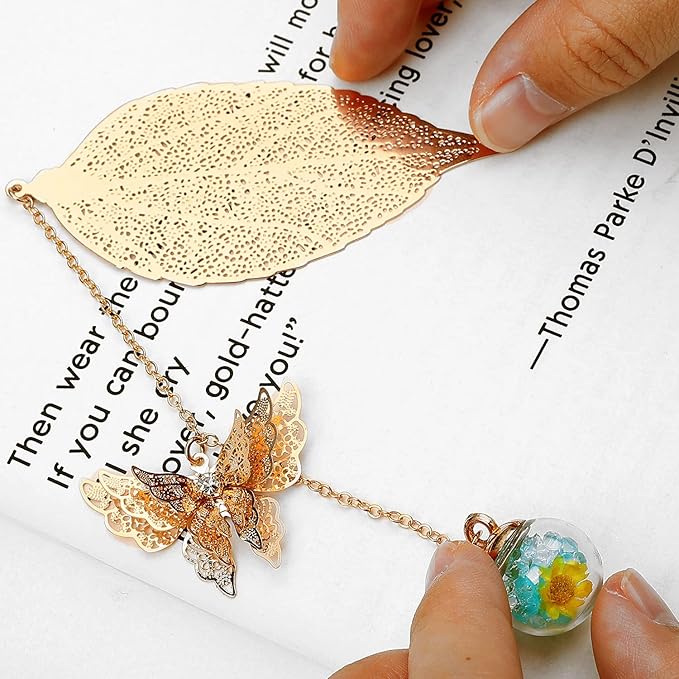 Toirxarn Metal Leaf Bookmark - Unique Gift for Women Ideal for Birthday Teacher Appreciation Mother's Day, Chic Literary Accessory & Elegant Reading Companion for Readers and Book Lovers