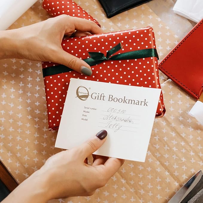 Toirxarn Metal Leaf Bookmark - Unique Gift for Women Ideal for Birthday Teacher Appreciation Mother's Day, Chic Literary Accessory & Elegant Reading Companion for Readers and Book Lovers