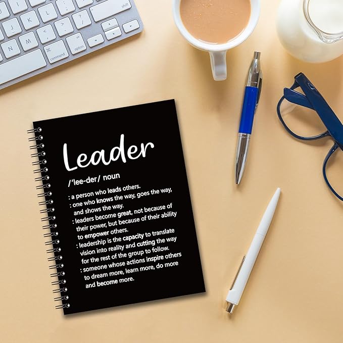YAZMEEN Leader Blank Spiral Notebook（160 Pages） Leader Definition Hardcover Sketchbook Leadership Gift Thank You Gift for Women Men Leader Boss Funny Notebook Birthday Gift for Leader Mentor Manager