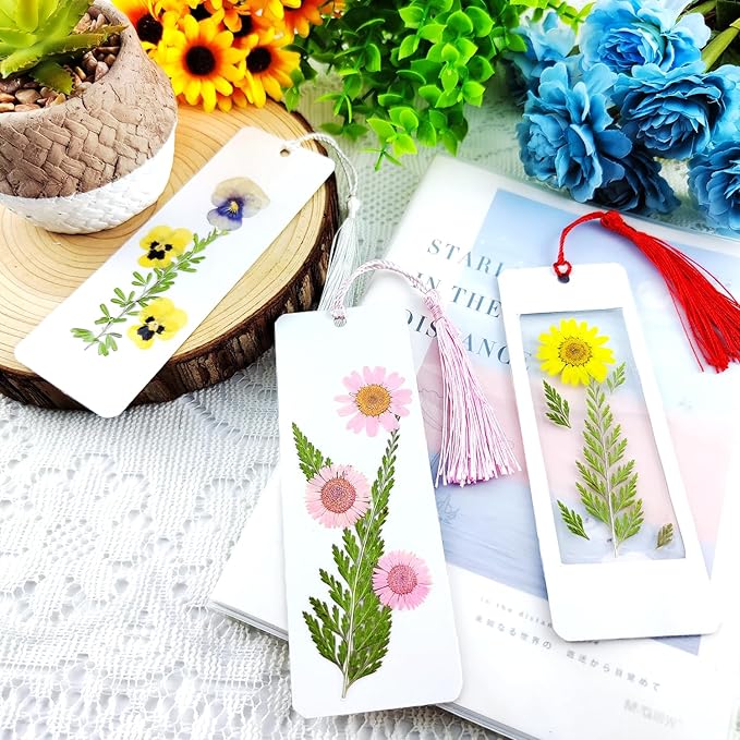 Cardstock Blank Bookmarks Set, 6 Pcs DIY White Craft Bookmarks for Pressed Flowers, Dried Flower Bookmark Making Kit with 22 Pcs Pressed Flowers, 6 Pcs Tassels, DIY Bookmarks for Dried Flowers