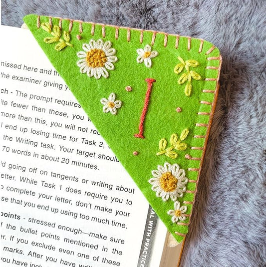 Personalized Hand Embroidered Corner Bookmark, Bookmarks for Women, Personalized Bookmark for Book Lovers, Cute Flower Book Mark by HNQCPCVU (I, Green)