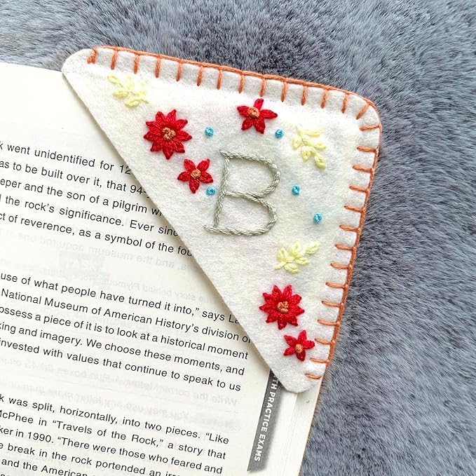 Personalized Hand Embroidered Corner Bookmark, Bookmarks for Women, Personalized Bookmark for Books, Cute Flower Book Mark, Hand Stitch Gift for Women for Book Lovers by HNQCPCVU (B, White)