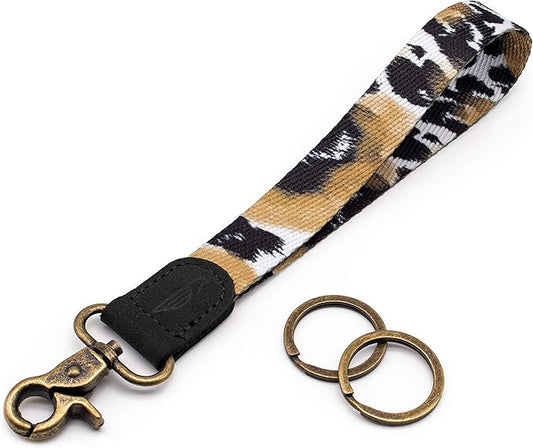 POCKT Lanyard for Keys Wristlet Strap Key Chain Holder for Men and Women - Cool Hand Wrist Lanyards for Keys and Wallets