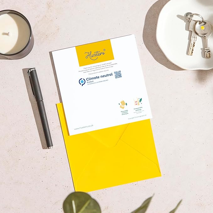 Huxters Birthday Card from the Dog – Bernese Mountain Dog - Happy Birthday to Dog Mum and Dog Dad – Birthday Card from the Dog to Friends Family First Birthday (Bernese Mountain Dog)