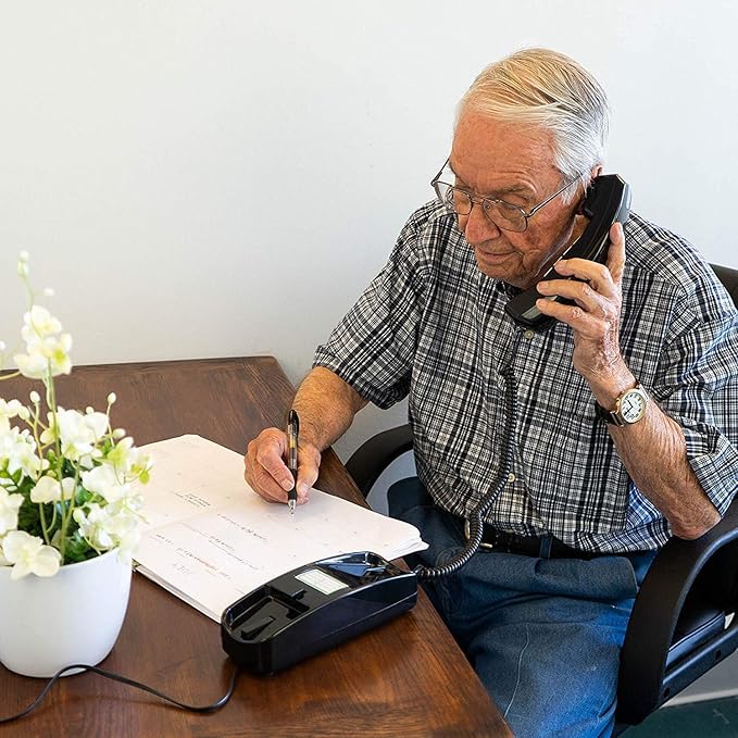 iSoHo Big Button Corded Phone for Seniors – Easy-to-Use Landline with Lighted Keypad, Ergonomic Handset & No Power Needed – Retro Home Phone for Elderly, Visually Impaired & Hard of Hearing, Black